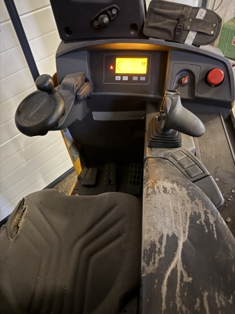 Jungheinrich Elektro Schubmaststapler ETV 112 (B16)